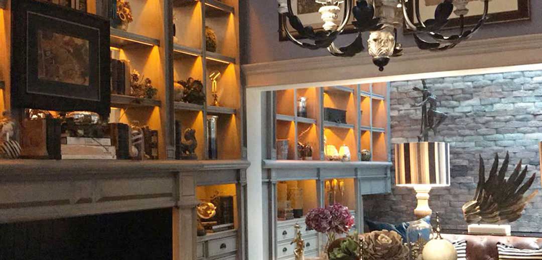 Lily Duclaud is a certified International Interior decorator and graphic designer