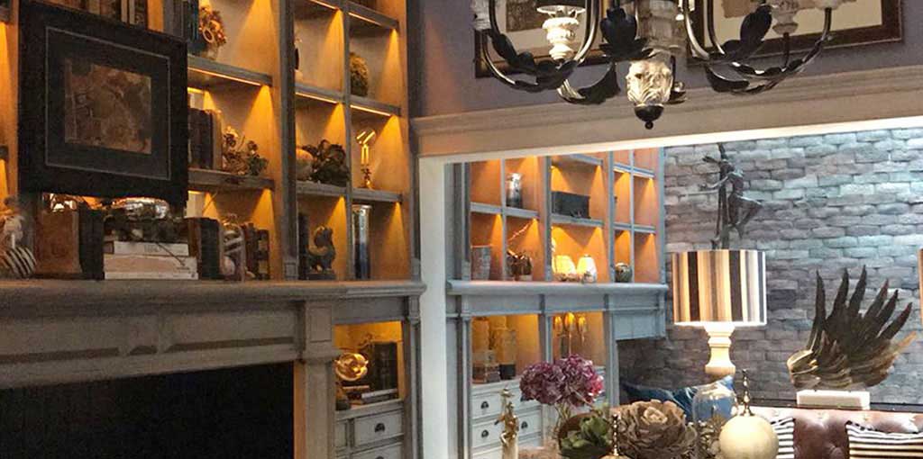 Lily Duclaud is a certified International Interior decorator and graphic designer